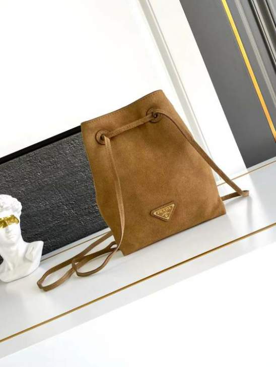 Picture of Prada Handbags _SKUfw185064497fw